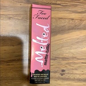 Too Faced Melted Matte-tallic